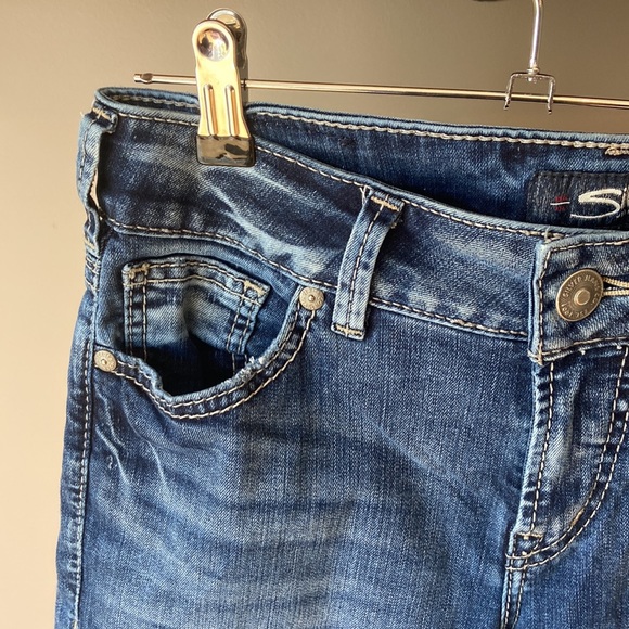 Silver Jeans Co. Suki Bermuda Jean shorts size 27 - Picture 2 of 5